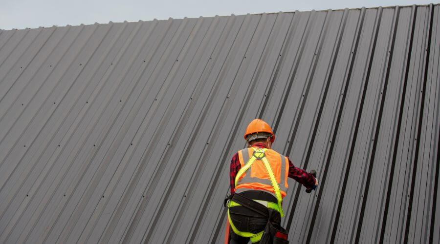 Professional metal roof installation services in Somonauk, IL